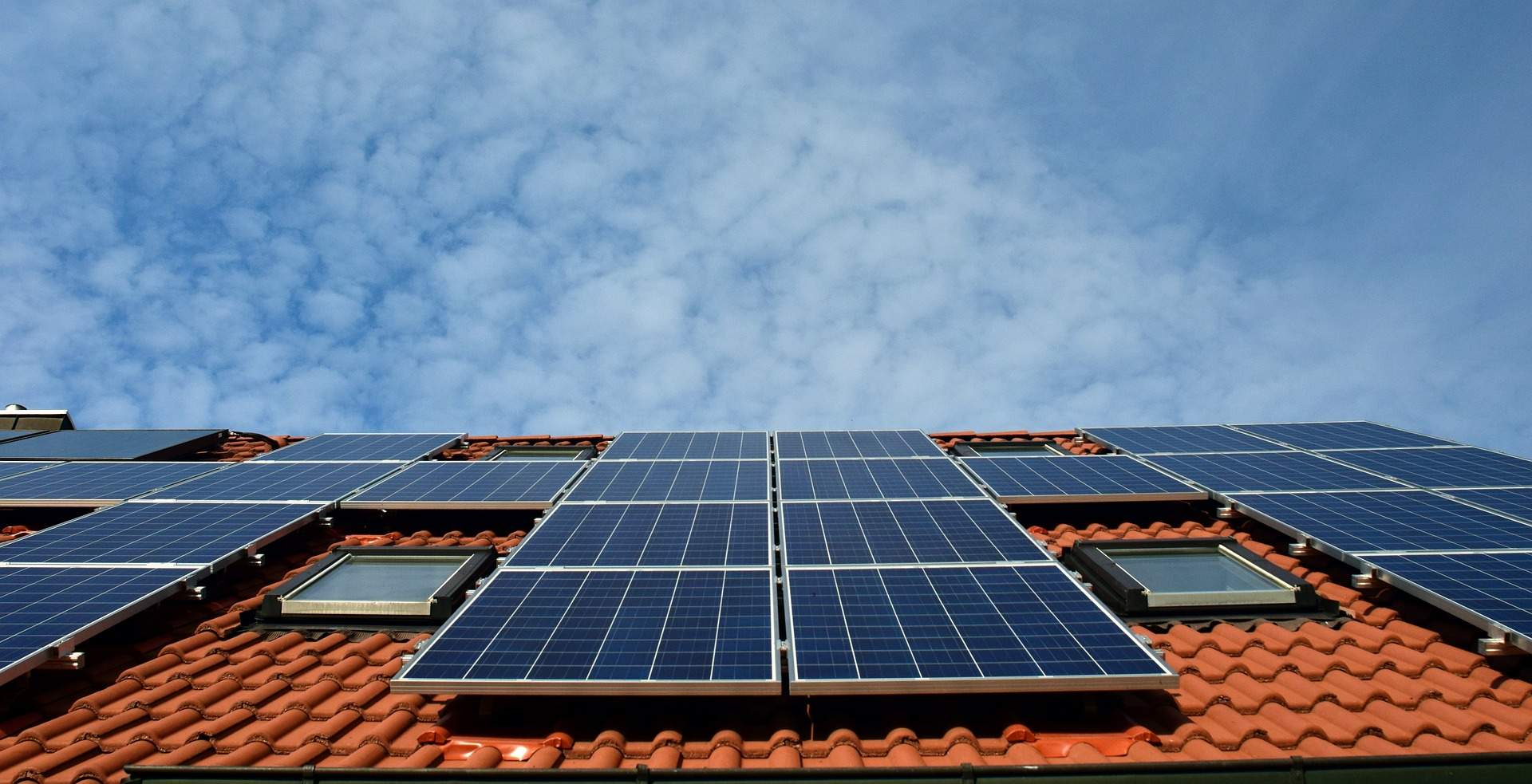 ES terá investimento bilionário em rede de distribuição e energia solar
