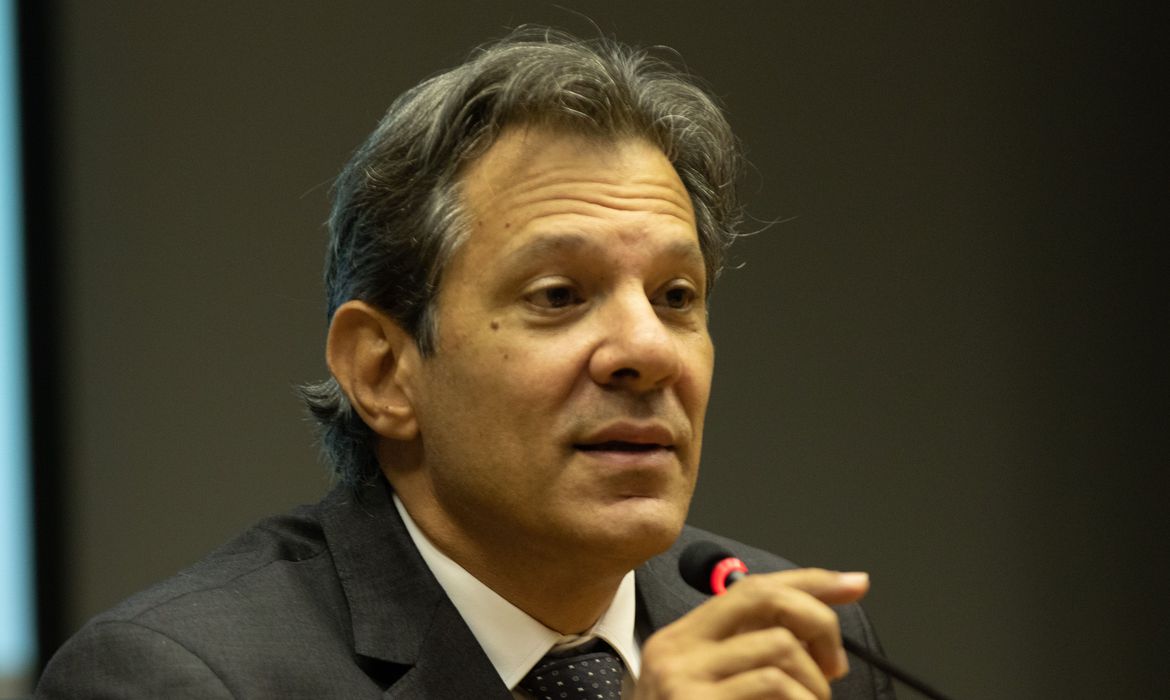 Sindicatos querem ser ouvidos na elaboração da política econômicaSindicatos querem ser ouvidos na elaboração da política econômica