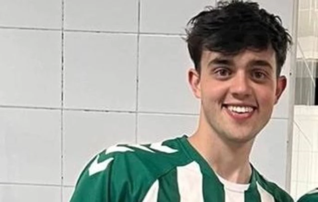 Jogador de 19 anos morre ao sofrer infarto enquanto dormia