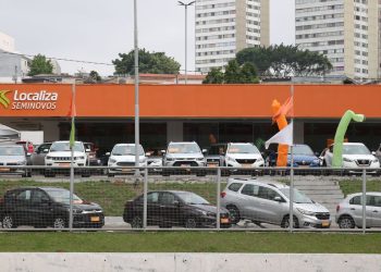 Descontos de automóveis não devem resolver estoques de montadoras