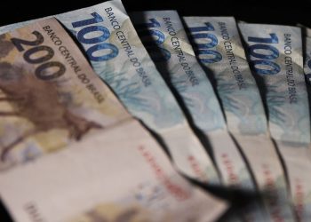 Brasileiros ainda não sacaram R$ 7,12 bilhões de valores a receber