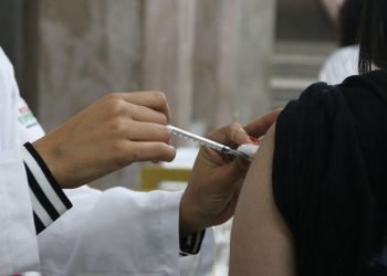 Rio permanece com tendência de alta de casos de covid-19