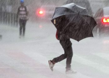 Alerta de tempestade e queda de granizo para 74 cidades do ES; veja lista