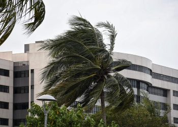 Marinha emite alerta para o ES de ventos de até 60 km/h nesta quarta