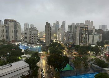 Após onda de calor, ES registra temporal e ventos fortes em várias regiões