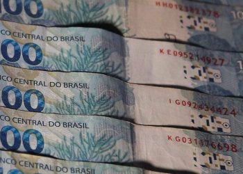 Bolsa Família antecipado começa a ser pago nesta segunda; veja calendário