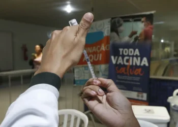 Casos de covid-19 aumentam em estados do Nordeste