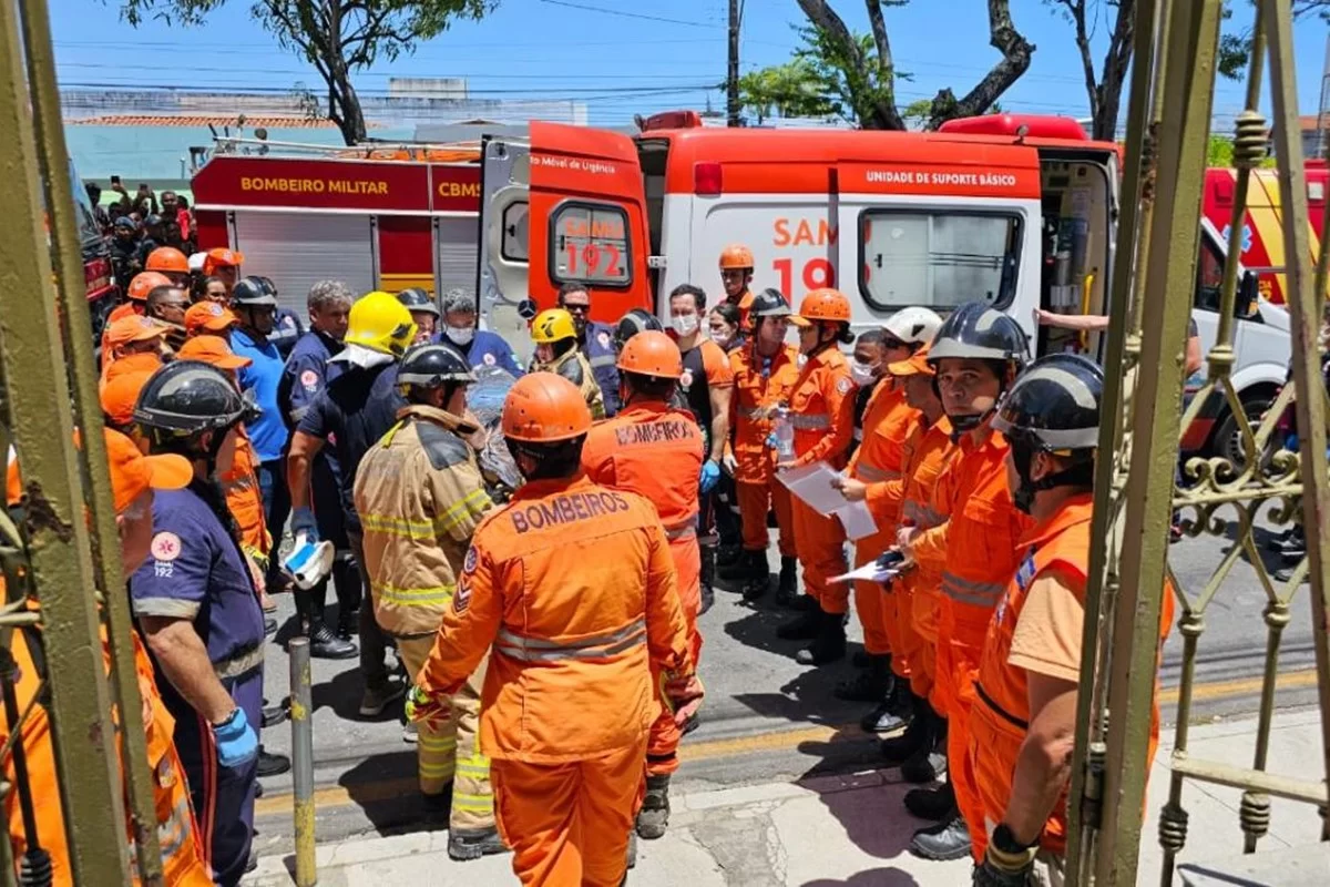 Dona do prédio que explodiu em Aracaju tem infarto ao ver a tragédia