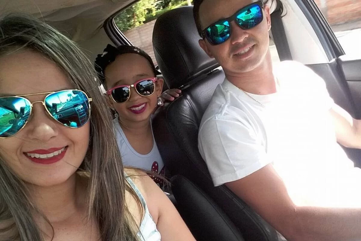 Perícia acha digitais de suspeitos no carro de família executada em SP