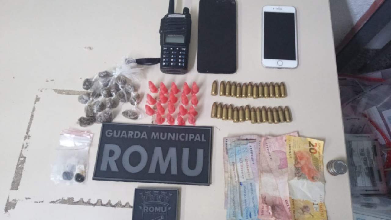 Após “saidinha de Natal”, homem é preso em boca de fumo em Vitória Após “saidinha de Natal”, homem é preso em boca de fumo em Vitória