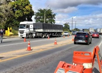 Receita Estadual multa donos de cinco veículos com cargas sem nota fiscal em Linhares