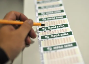 Mega-Sena não tem ganhador, e prêmio vai para R$ 15 milhões