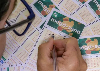 Mega-Sena sorteia nesta terça-feira prêmio acumulado em R$ 12 milhões