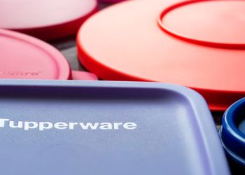 Tupperware anuncia que está falida: como marca de potes de alimentos entrou em colapso