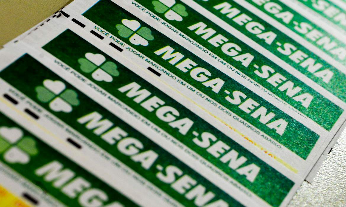 Mega-Sena: 4 apostas do ES pagam R$ 201 mil; veja resultado