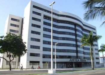 Justiça do ES manda soltar enteado que matou padrasto para defender a mãe