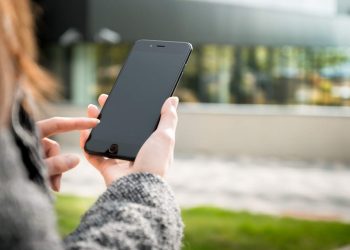 Detran-ES alerta para golpes de mensagens falsas sobre multas