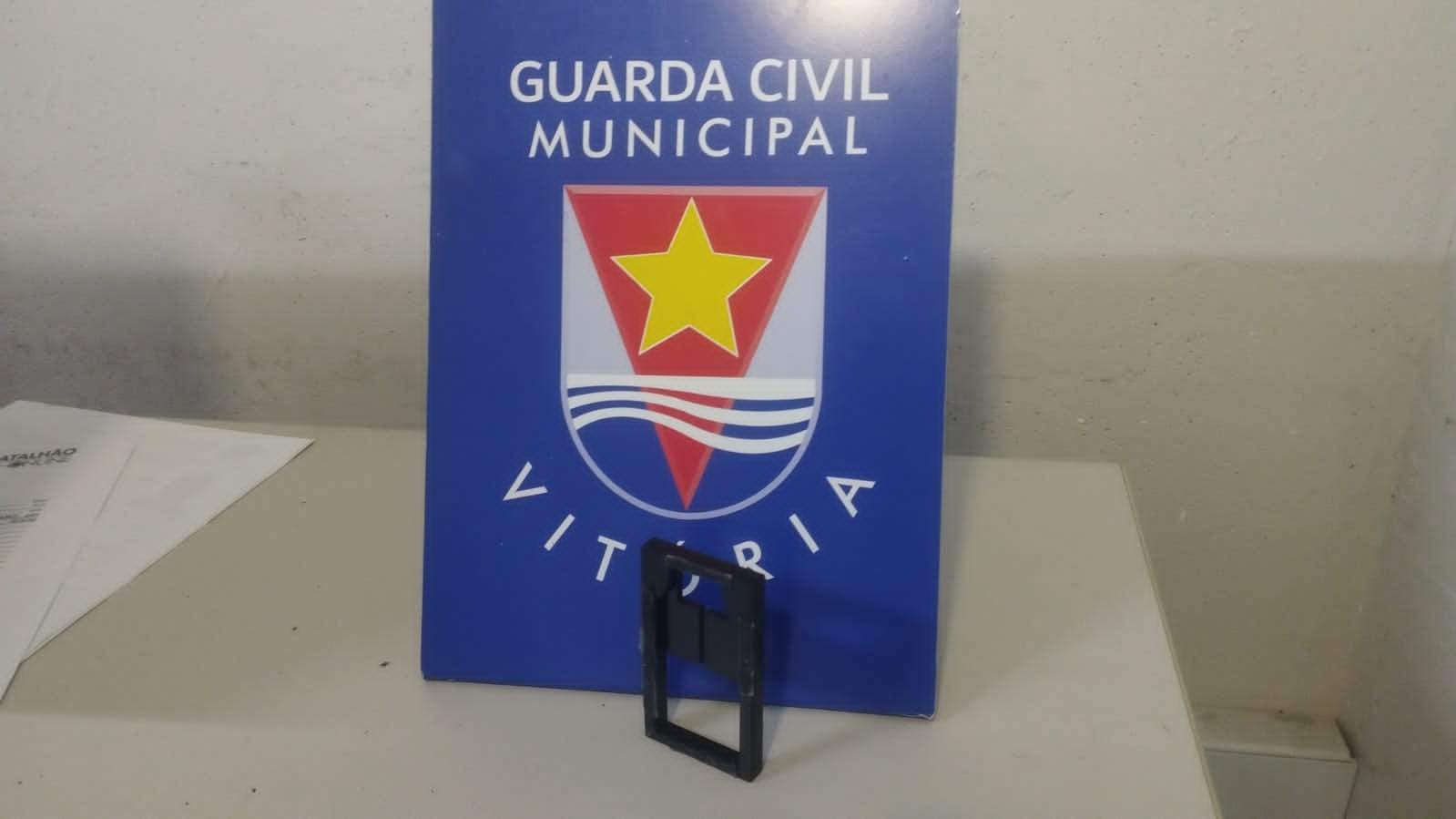 Guarda encontra “chupa-cabra” em caixa eletrônico na Praia do Canto