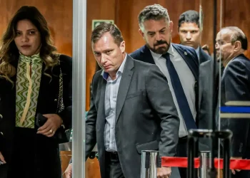 STF mantém acordo de delação premiada de Mauro Cid