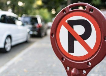 Mais de 27 mil motoristas são multados por estacionar em locais proibidos no ES