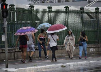 Inmet emite novo alerta de chuvas intensas para cidades do Sul do ES