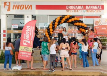 Drogaria Bananal atrai multidão com festa de preços baixíssimos no bairro Santo Antônio, em Rio Bananal