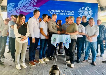 Prefeito Bruno Pella e Casagrande Dão Largada na Obra do Acostamento da ES-245