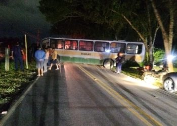 Motorista de carreta morre após grave acidente na ES-245 entre Linhares e Rio Bananal
