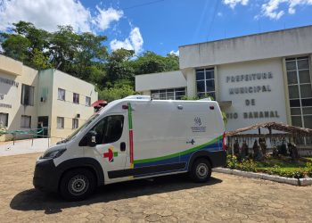 Ambulância nova e mais exames: prefeito Bruno Pella anuncia investimentos na saúde